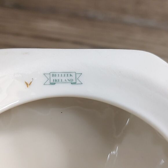 Belleek Doves of Peace 2-Piece Tea Light Holder - Picture 4 of 10